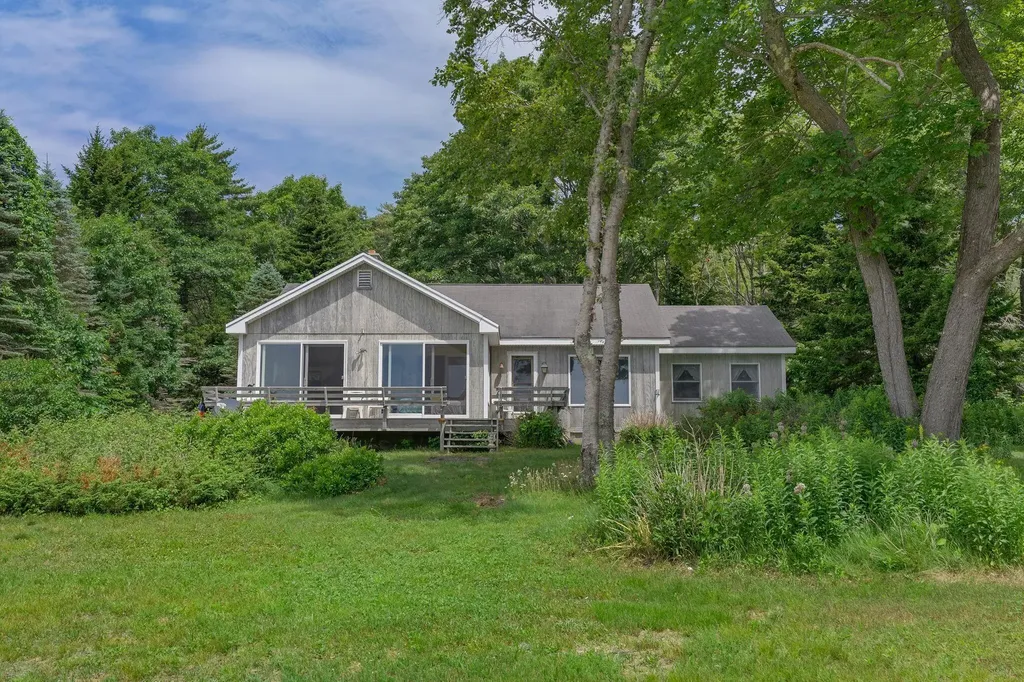 31 Charleston Road Chebeague Island ME 04017
