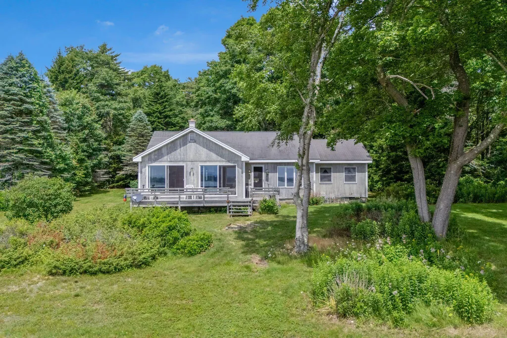 31 Charleston Road Chebeague Island ME 04017