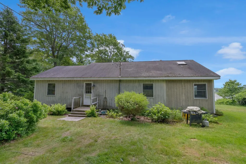 31 Charleston Road Chebeague Island ME 04017