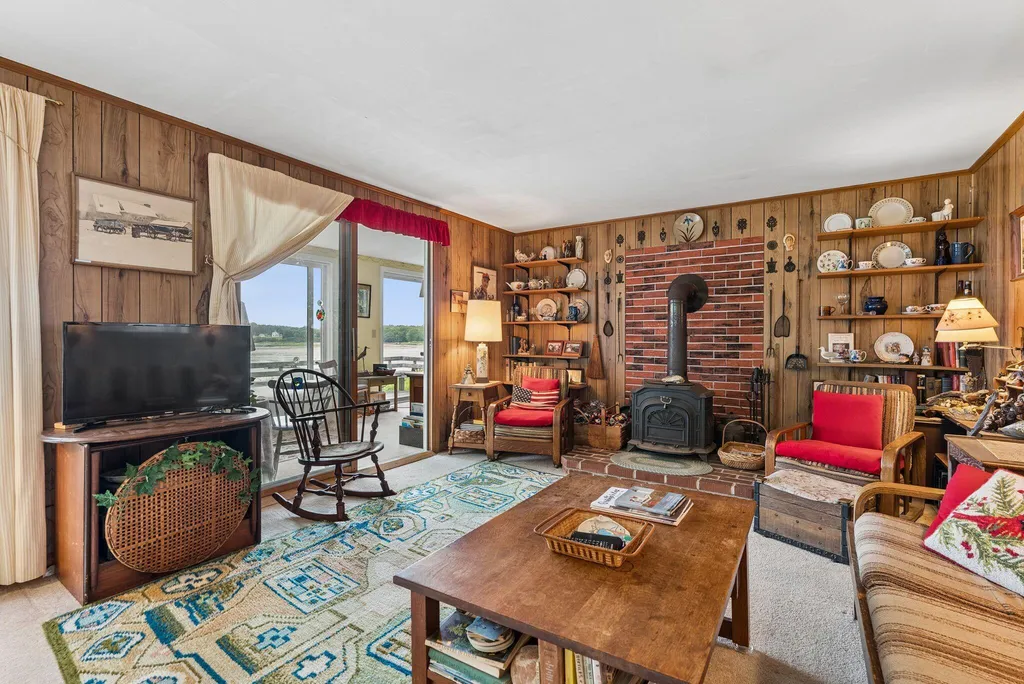 31 Charleston Road Chebeague Island ME 04017