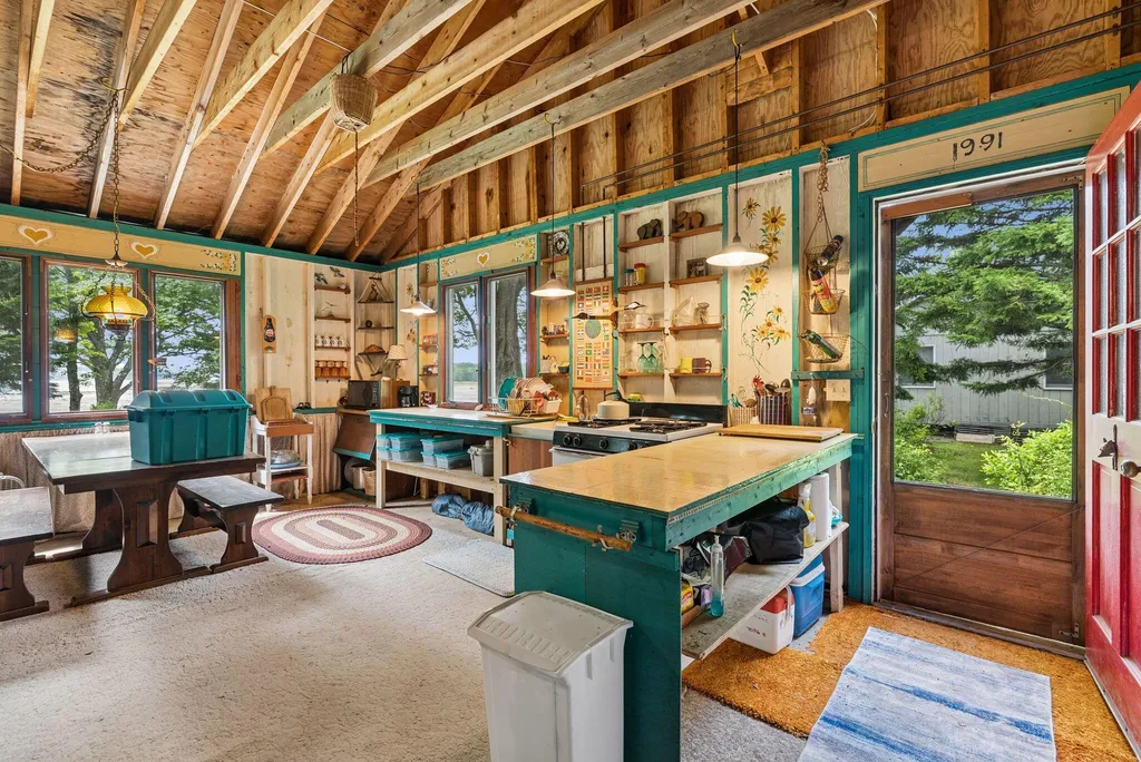 31 Charleston Road Chebeague Island ME 04017