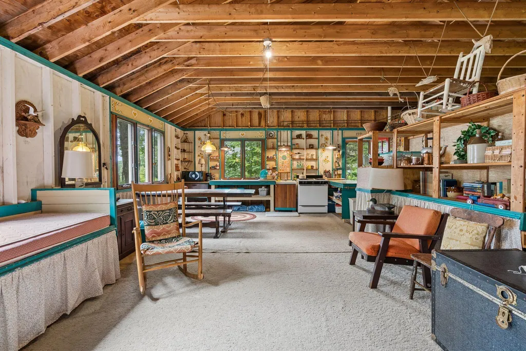 31 Charleston Road Chebeague Island ME 04017