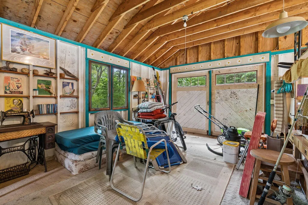 31 Charleston Road Chebeague Island ME 04017