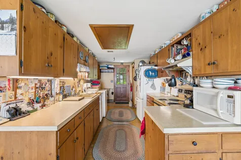 31 Charleston Road Chebeague Island ME 04017