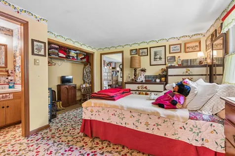 31 Charleston Road Chebeague Island ME 04017