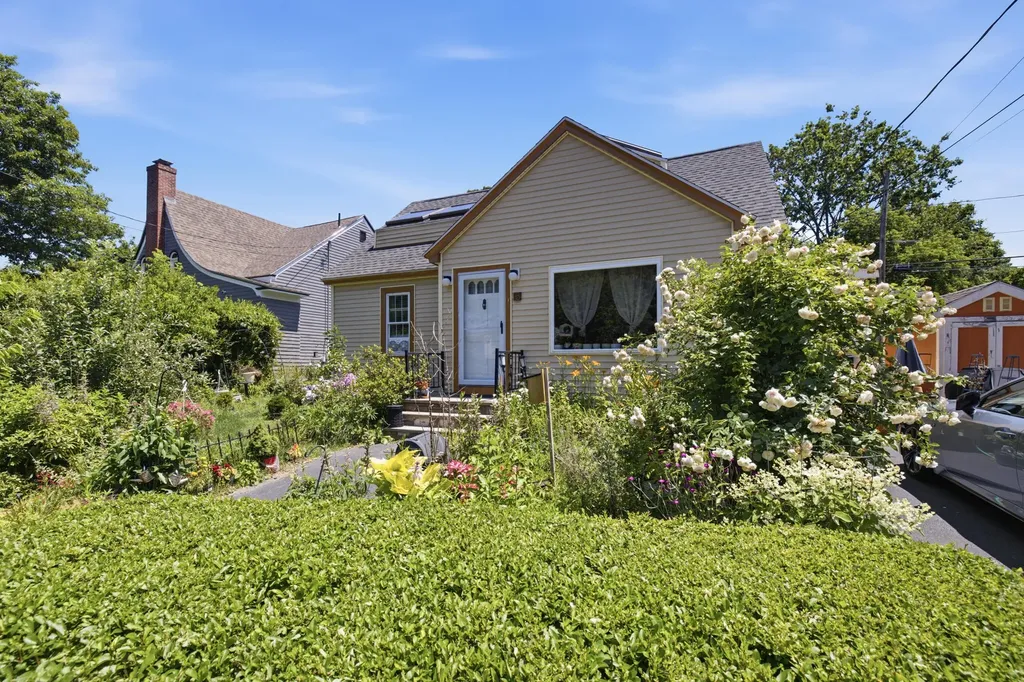 15 Granite Street Biddeford ME 04005