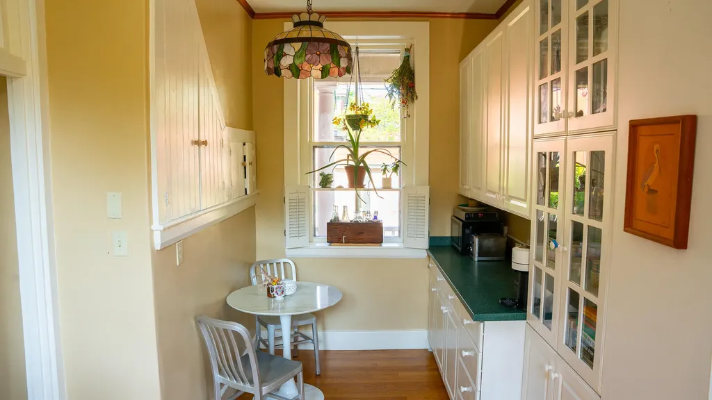 143 Pine Street Portland ME 04102