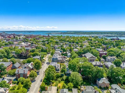 143 Pine Street Portland ME 04102