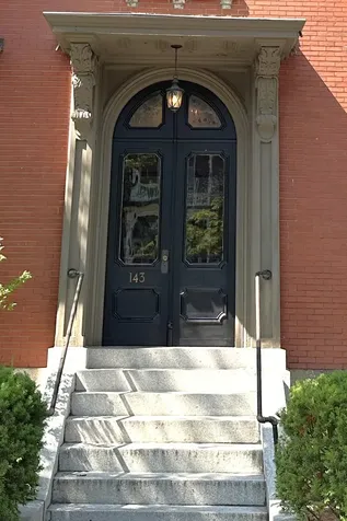 143 Pine Street Portland ME 04102