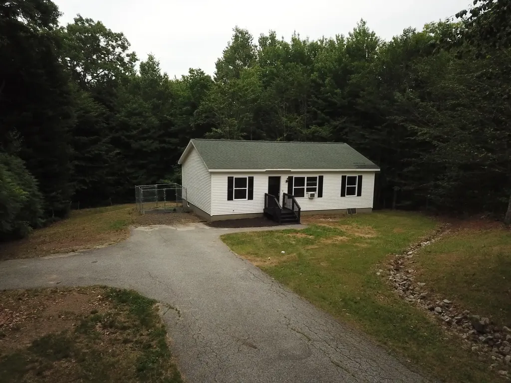 39 Owl Lane Auburn ME 04210