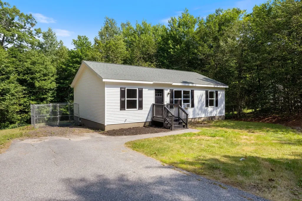 39 Owl Lane Auburn ME 04210