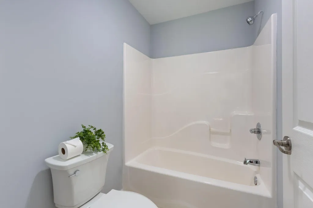 39 Owl Lane Auburn ME 04210