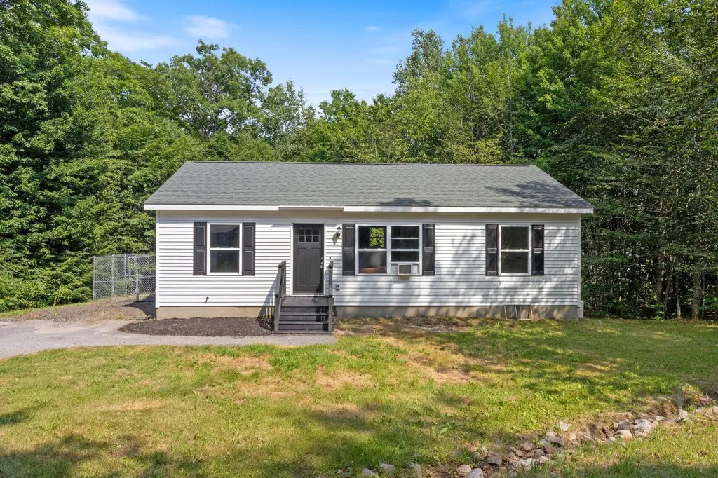 39 Owl Lane Auburn ME 04210