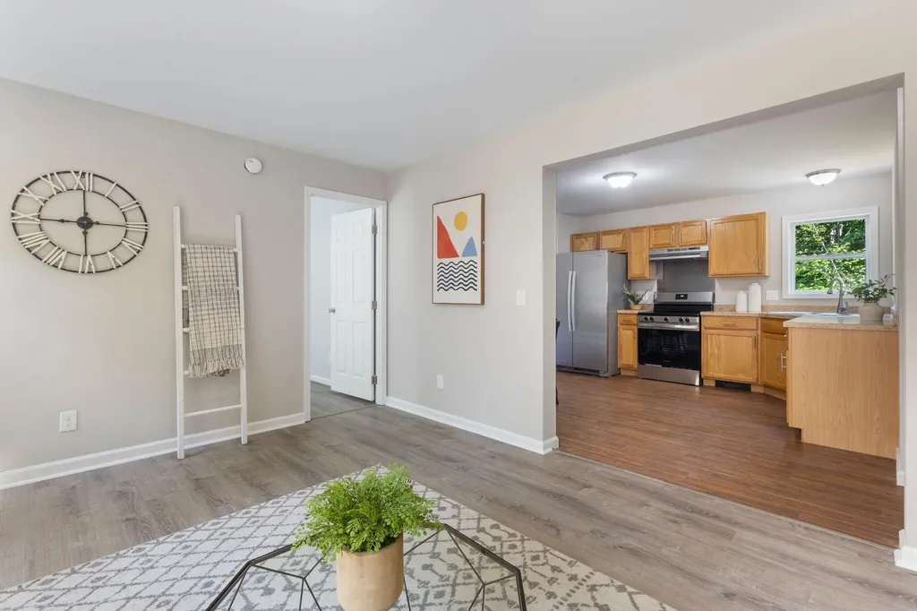 39 Owl Lane Auburn ME 04210