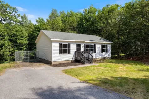 39 Owl Lane Auburn ME 04210