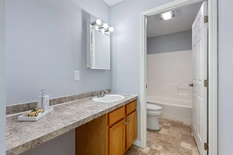 39 Owl Lane Auburn ME 04210