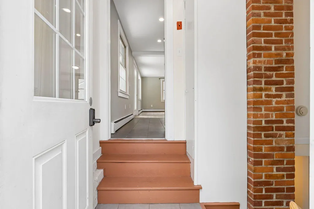 29 Lowell Street Westbrook ME 04092