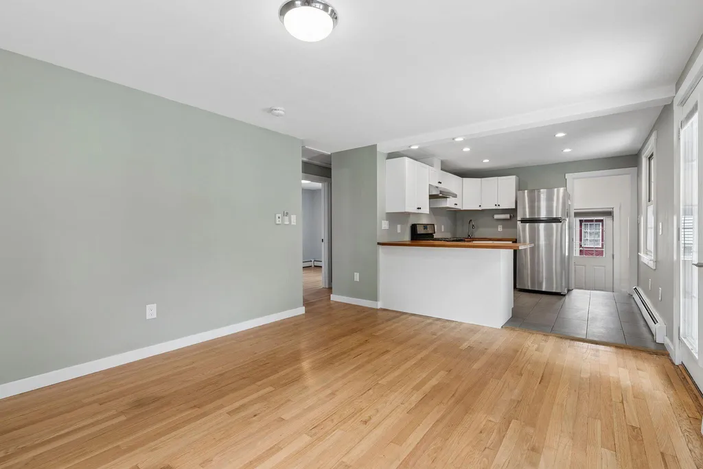 29 Lowell Street Westbrook ME 04092