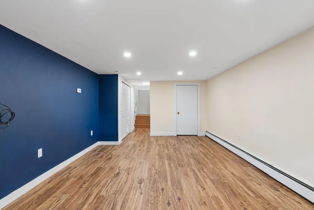 29 Lowell Street Westbrook ME 04092