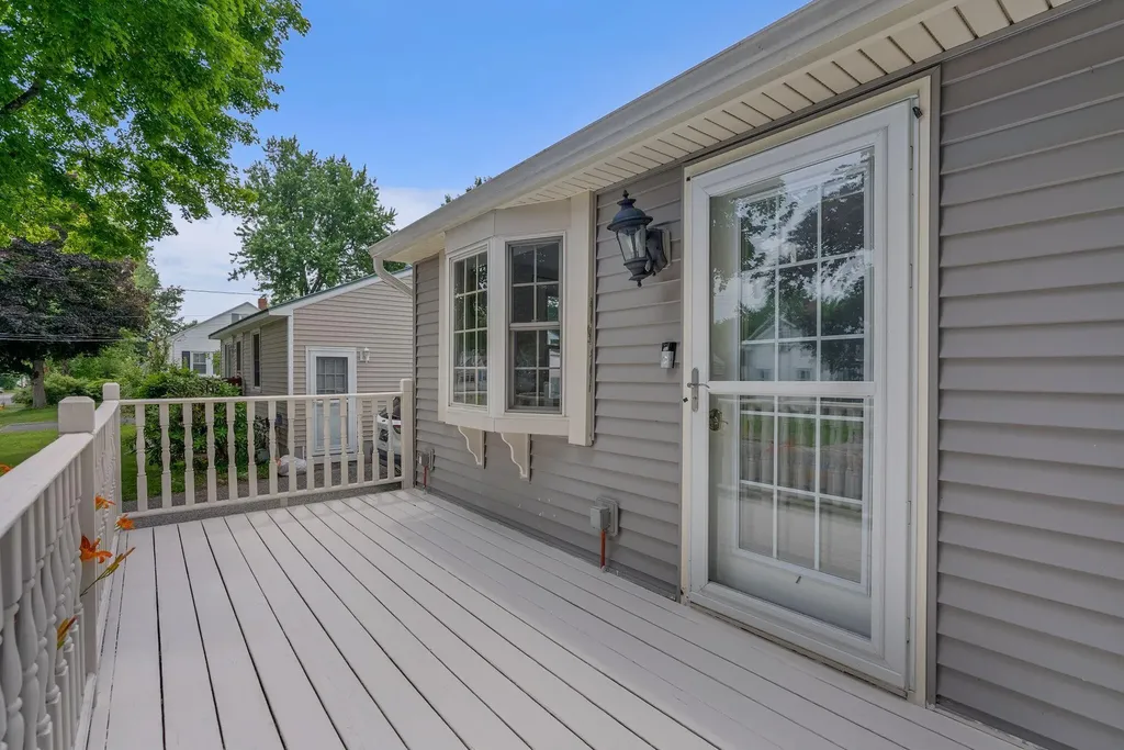 29 Lowell Street Westbrook ME 04092