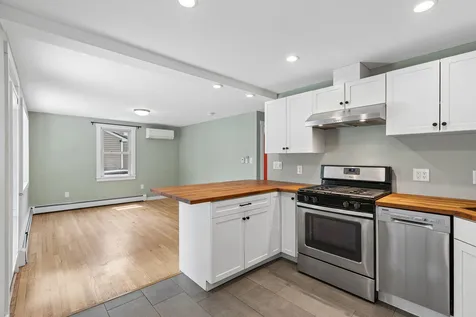 29 Lowell Street Westbrook ME 04092
