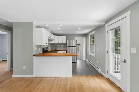 29 Lowell Street Westbrook ME 04092