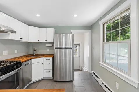 29 Lowell Street Westbrook ME 04092