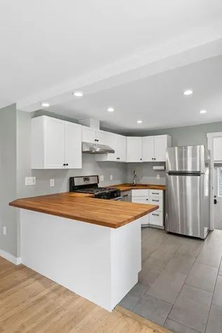 29 Lowell Street Westbrook ME 04092