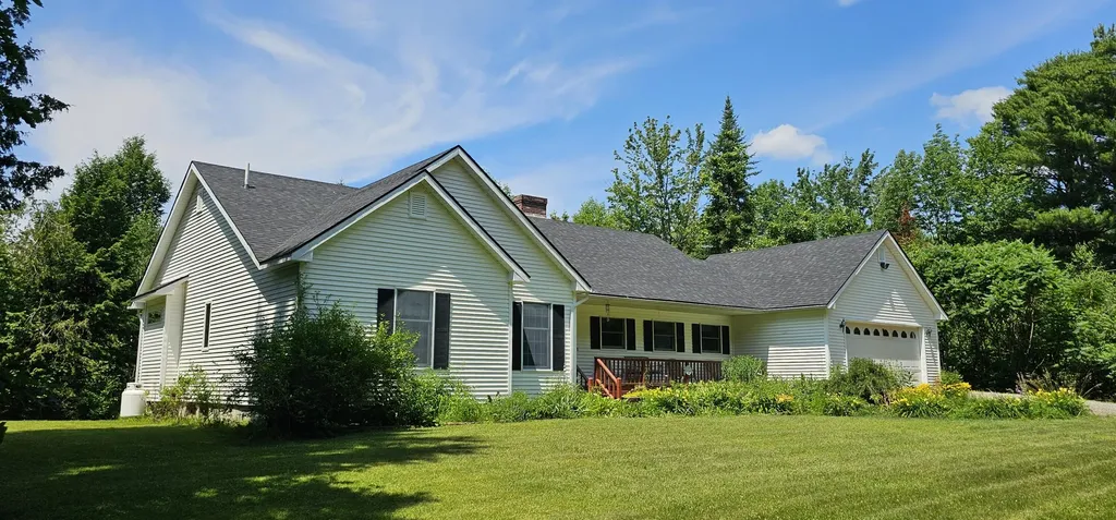 6 Apple Tree Lane Albion ME 04910