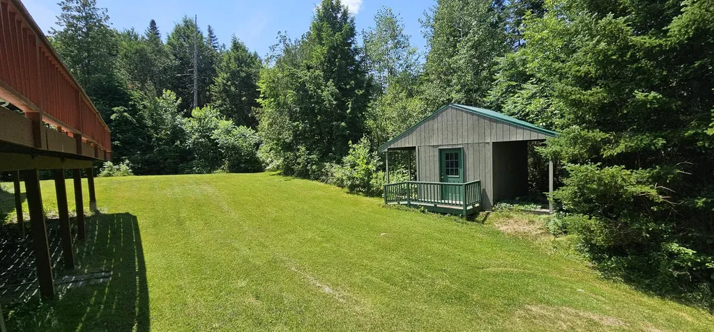 6 Apple Tree Lane Albion ME 04910