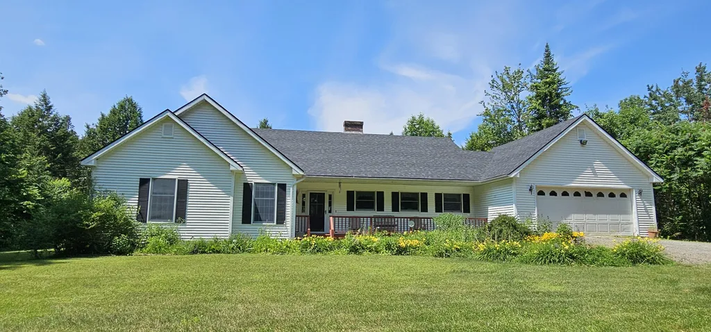 6 Apple Tree Lane Albion ME 04910