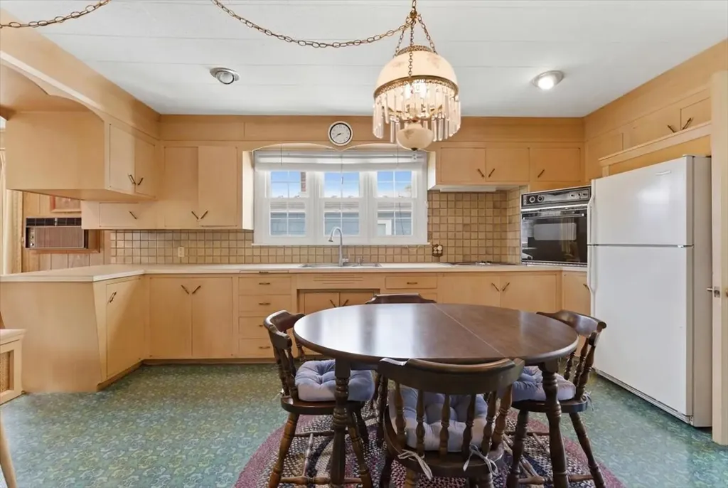 24 Demi Circle Lewiston ME 04240