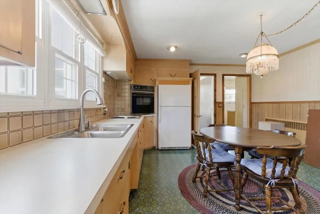 24 Demi Circle Lewiston ME 04240