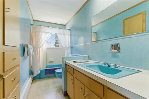 24 Demi Circle Lewiston ME 04240