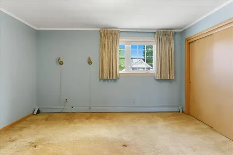 24 Demi Circle Lewiston ME 04240