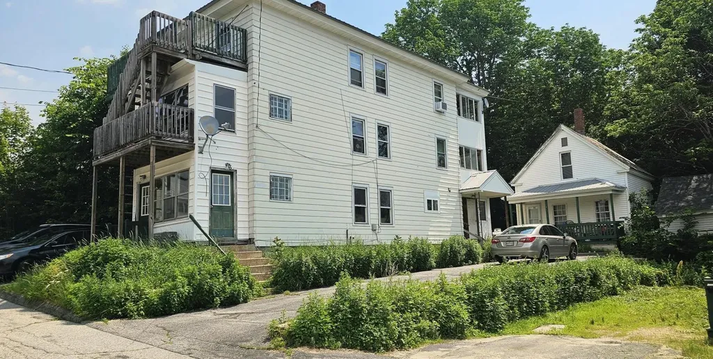 151 Oxford Avenue Rumford ME 04276