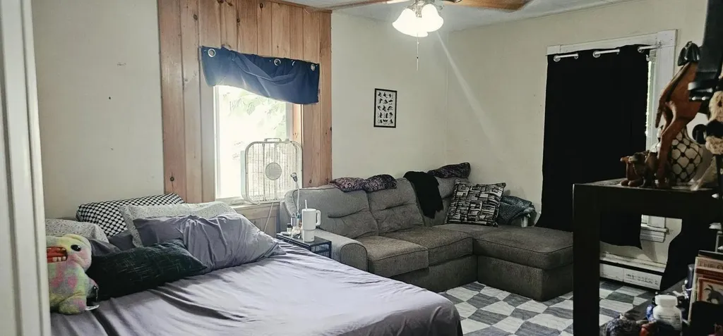 151 Oxford Avenue Rumford ME 04276