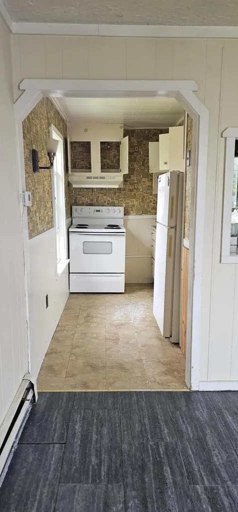 151 Oxford Avenue Rumford ME 04276