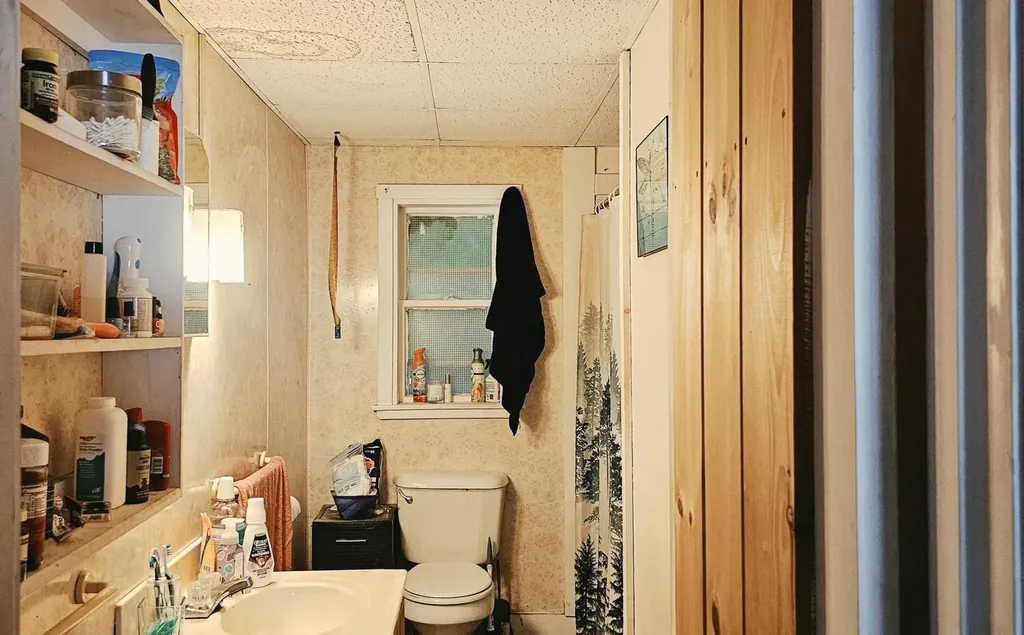 151 Oxford Avenue Rumford ME 04276