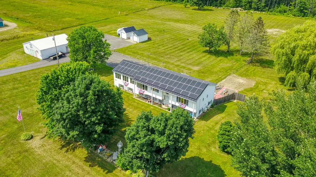 292 Neck Road Benton ME 04901