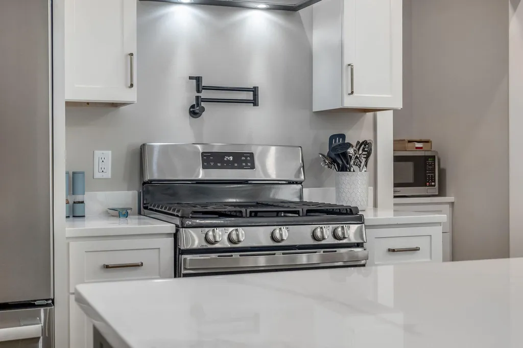 18 Crestwood Drive Orrington ME 04474