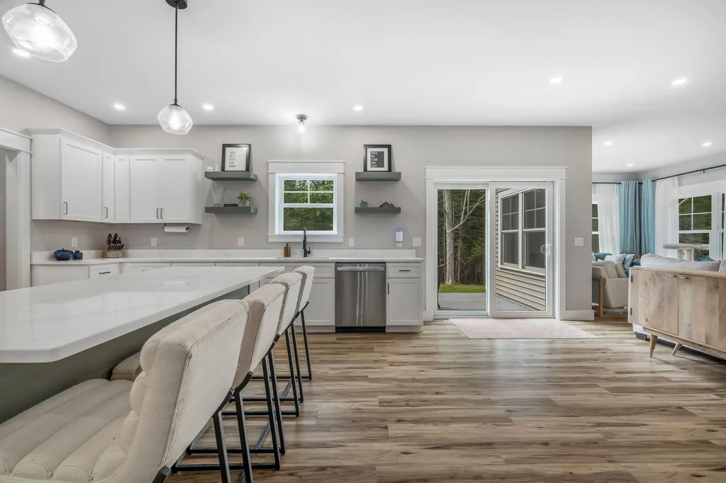 18 Crestwood Drive Orrington ME 04474