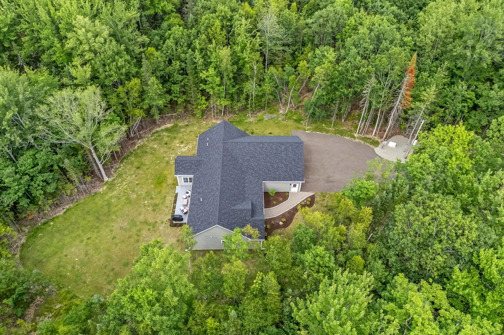 18 Crestwood Drive Orrington ME 04474