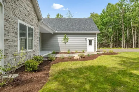 18 Crestwood Drive Orrington ME 04474
