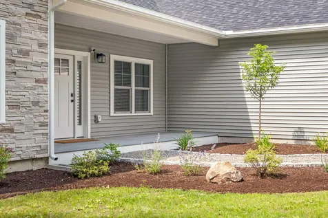 18 Crestwood Drive Orrington ME 04474