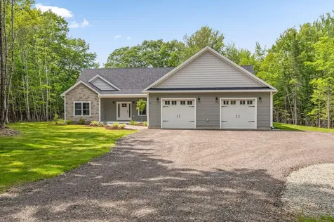 18 Crestwood Drive Orrington ME 04474