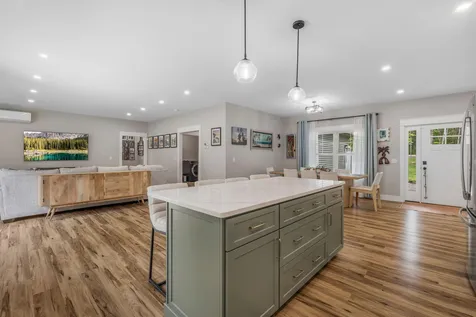 18 Crestwood Drive Orrington ME 04474