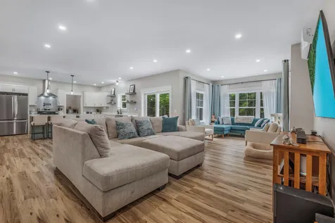 18 Crestwood Drive Orrington ME 04474