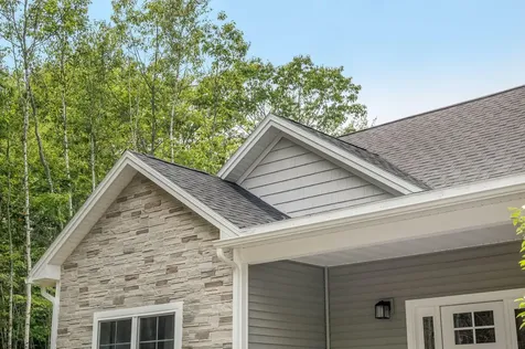 18 Crestwood Drive Orrington ME 04474