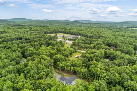 18 Crestwood Drive Orrington ME 04474
